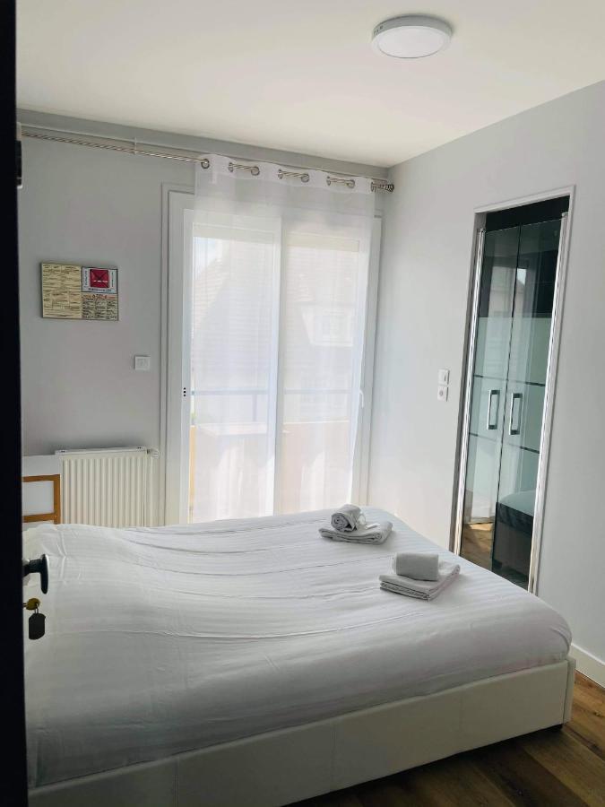 Hotel De La Plage Quinéville Εξωτερικό φωτογραφία